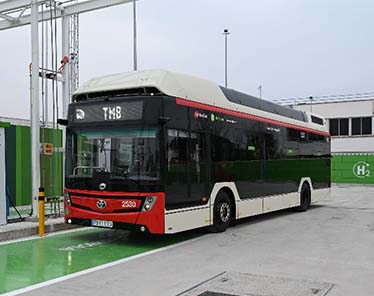 Barcelona recibe el primer bus de hidrógeno de Caetano
